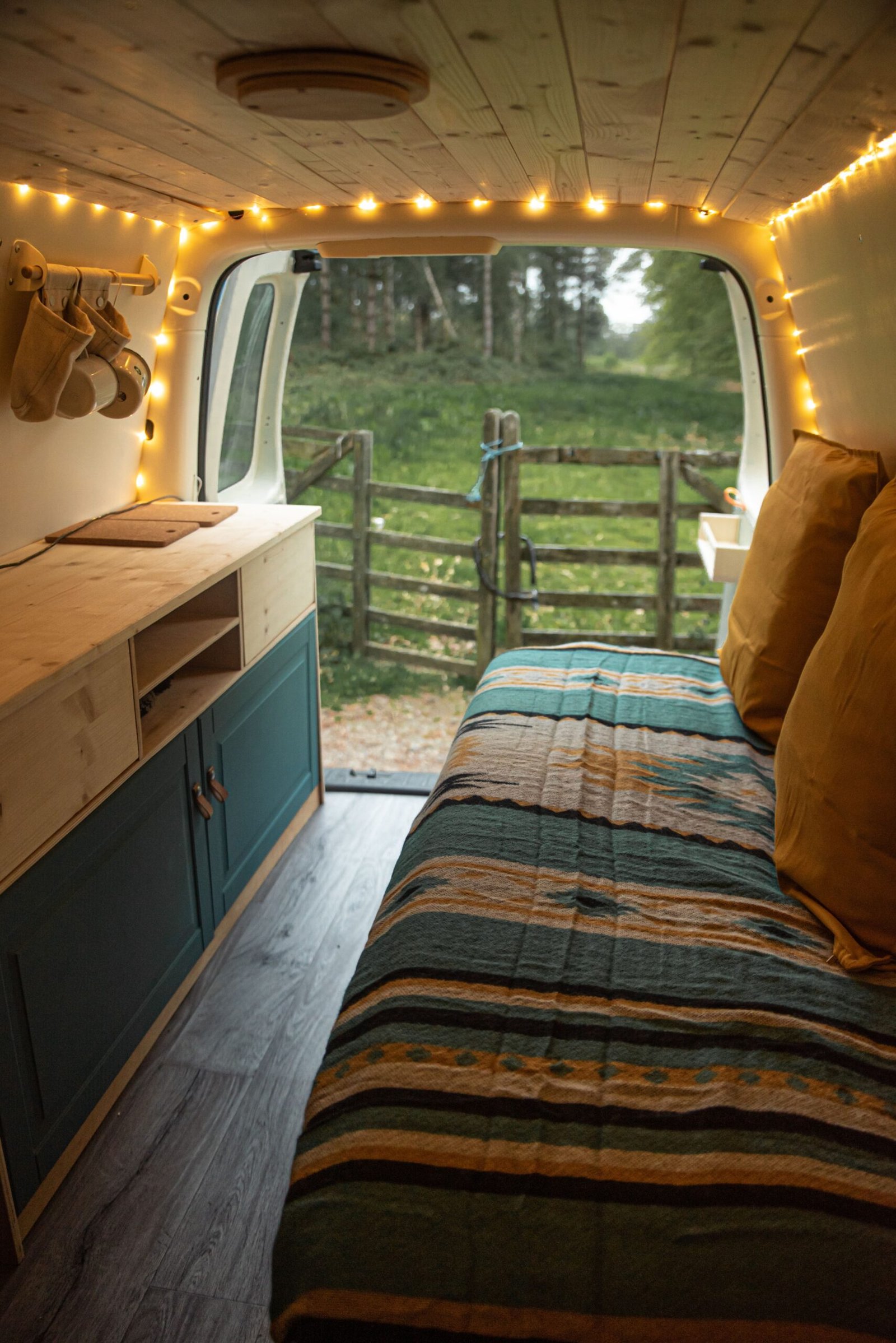Interior cálido de camper