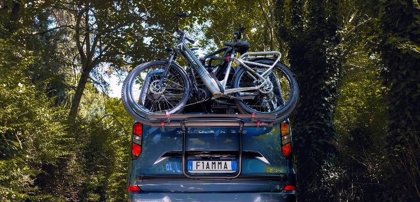 Portabicicletas para nueva Volkswagen Transporter 2025+: Fiamma Carry-Bike