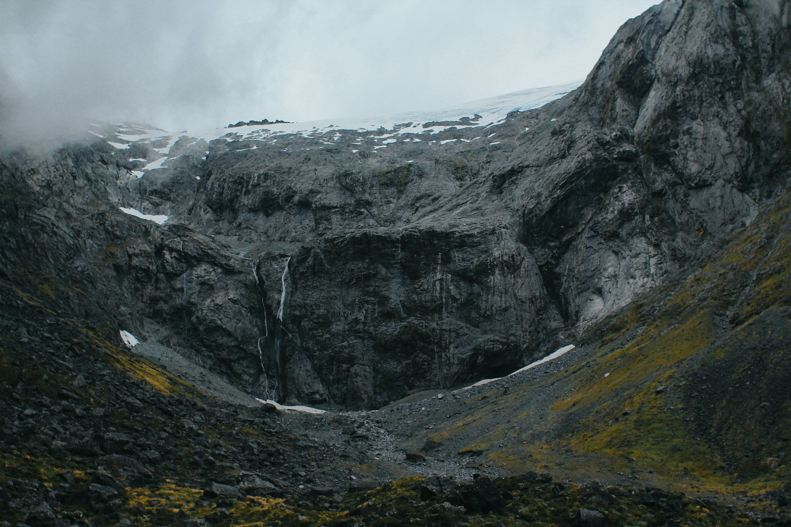 Montañas y glaciar de la Isla Sur en Nueva Zelanda