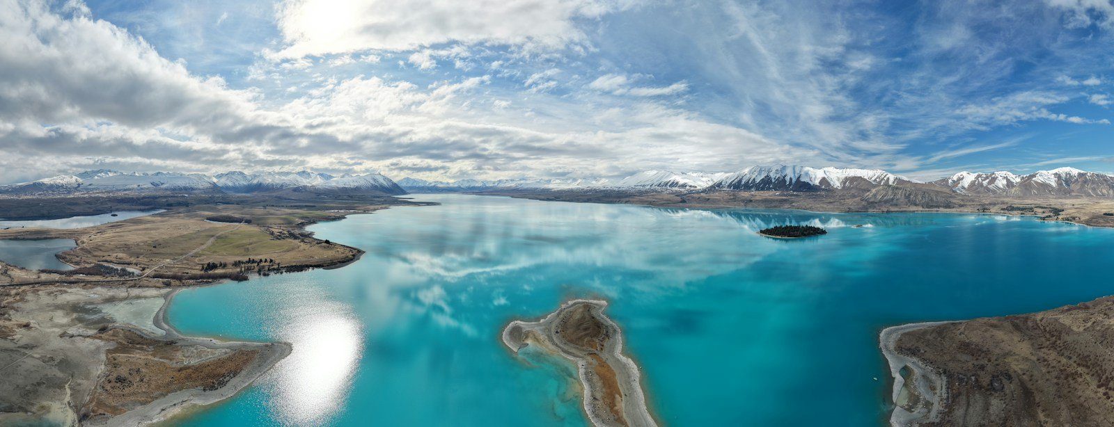 Lago Tekapo y Alpes del Sur desde el aire, Nueva Zelanda